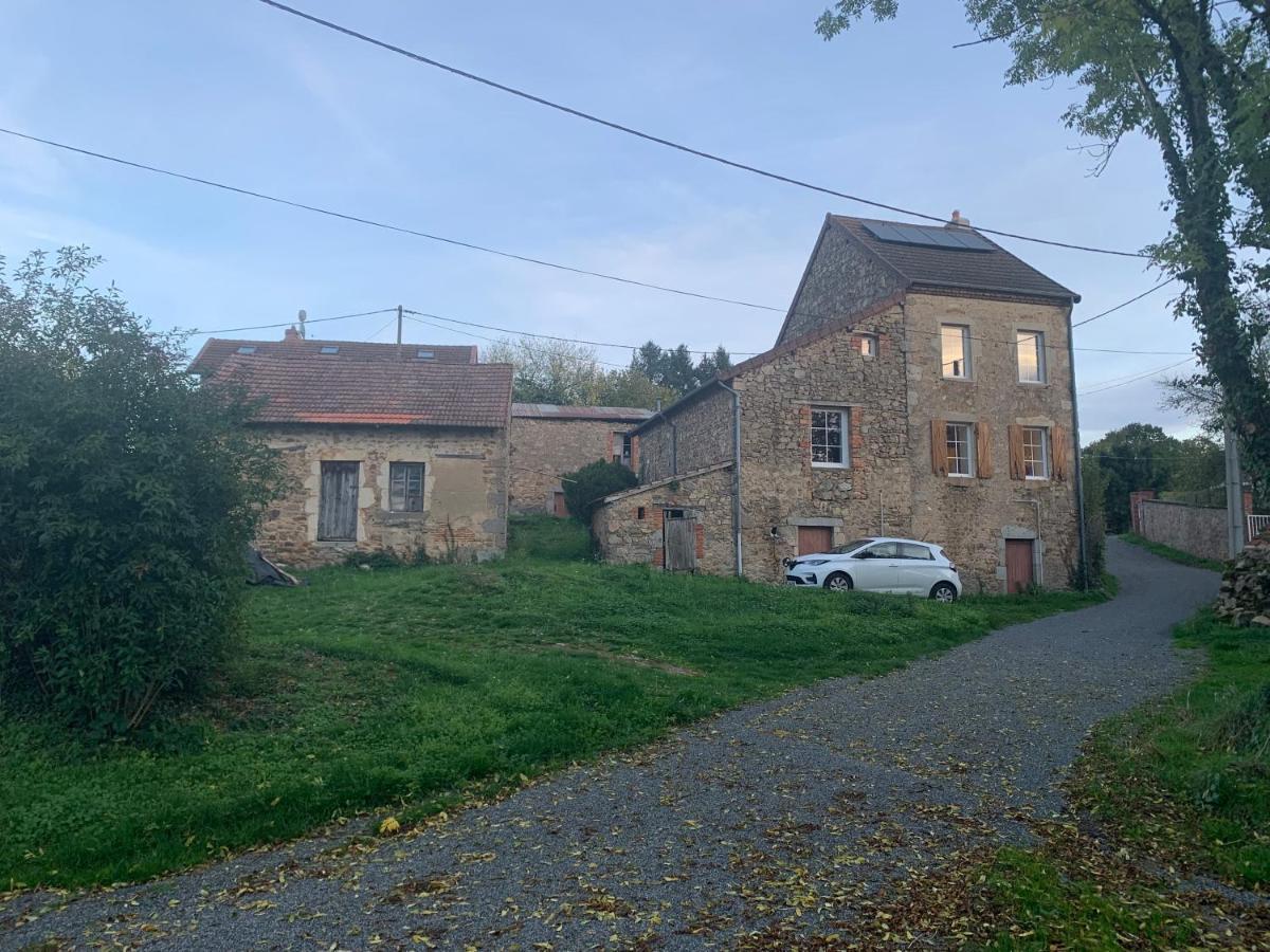 Busset Liages Situe Dans Le Bourbonnais 1 Chambres Lit Double Et Un Clic Clac 외부 사진
